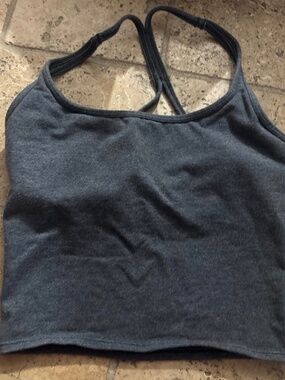 Victoria’s Secret Pink Crop Top Sports Bra gray built in bra athletic tank shirt